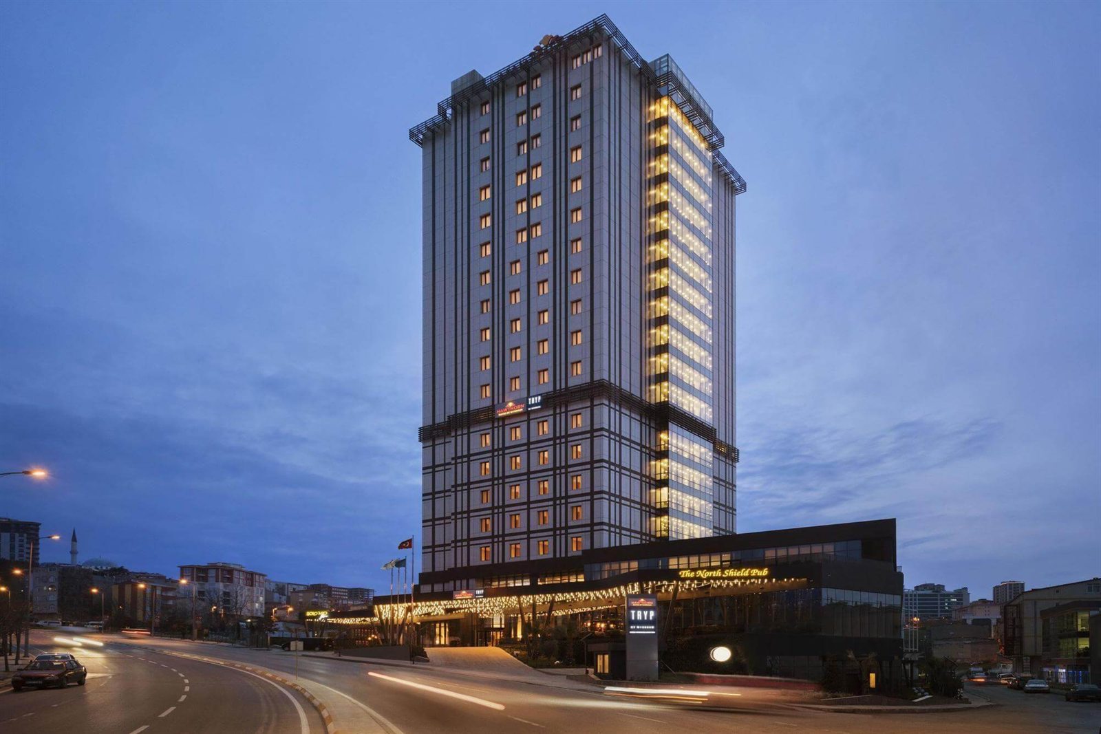 Нова Година 2027 в Истанбул - хотел TRYP by Wyndham 5* със собствен транспорт, 3 нощувки
